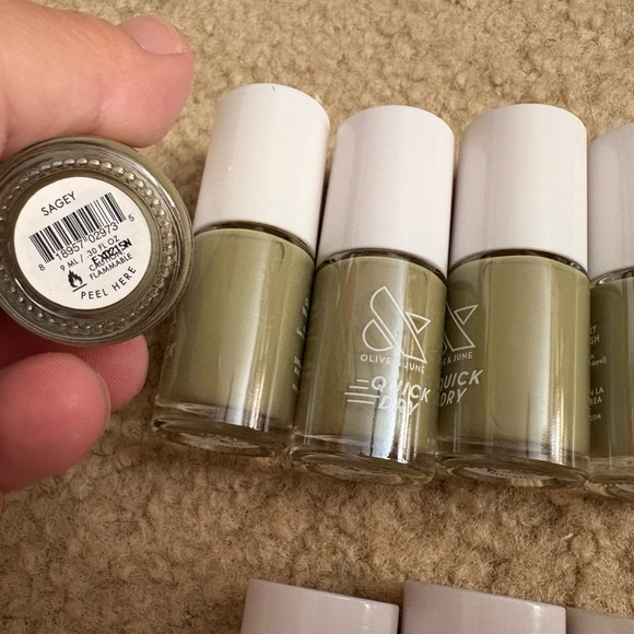 Olive and June Quick Dry Assorted Nail Polish Set - 6 with each order - Picture 6 of 13